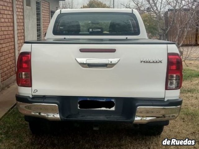 Toyota Hilux Usada en Mendoza, deRuedas