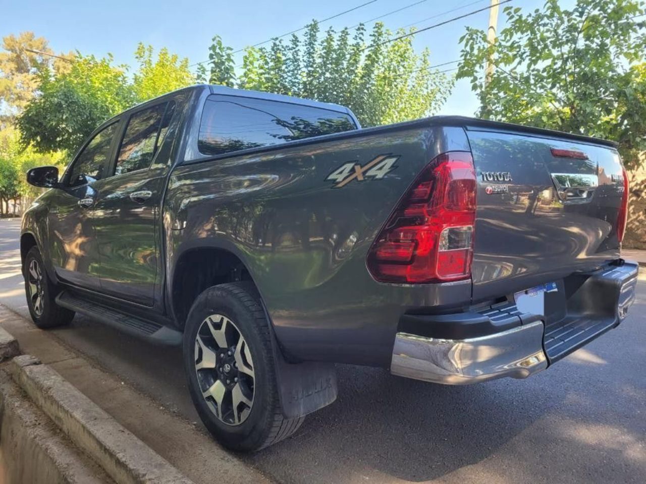 Toyota Hilux Usada en Mendoza, deRuedas