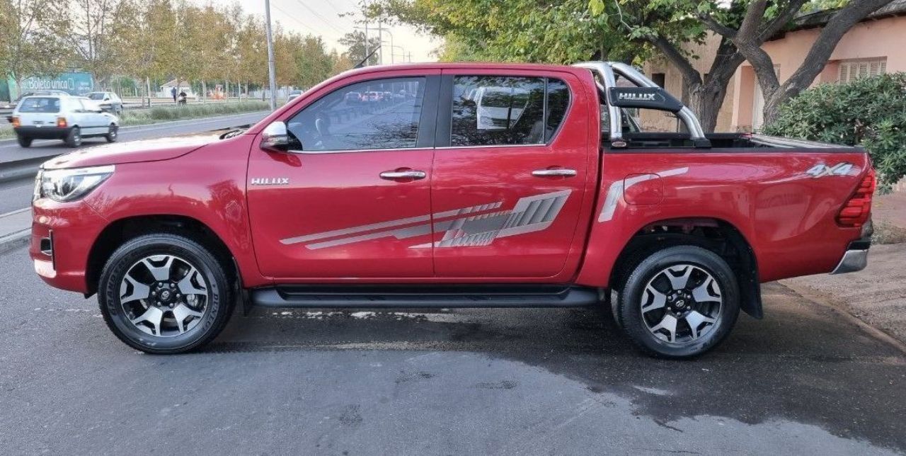 Toyota Hilux Usada en Mendoza, deRuedas