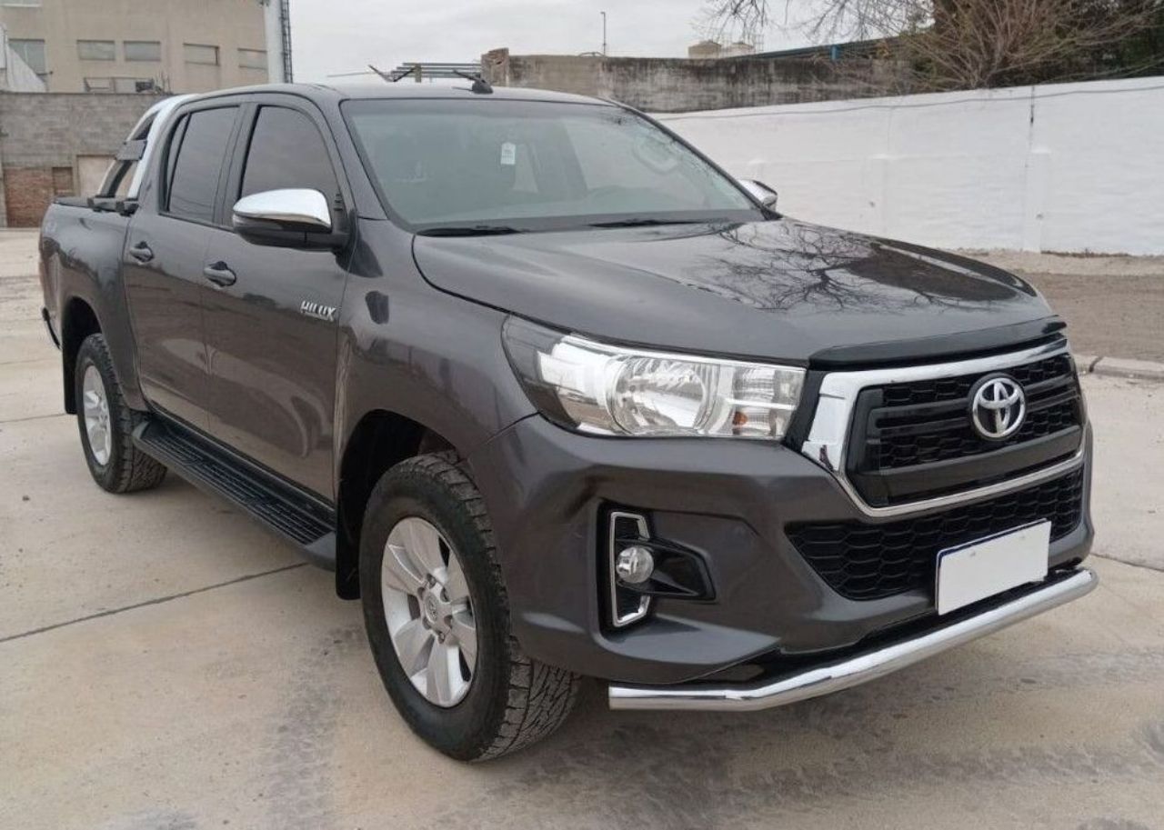 Toyota Hilux Usada en Córdoba, deRuedas