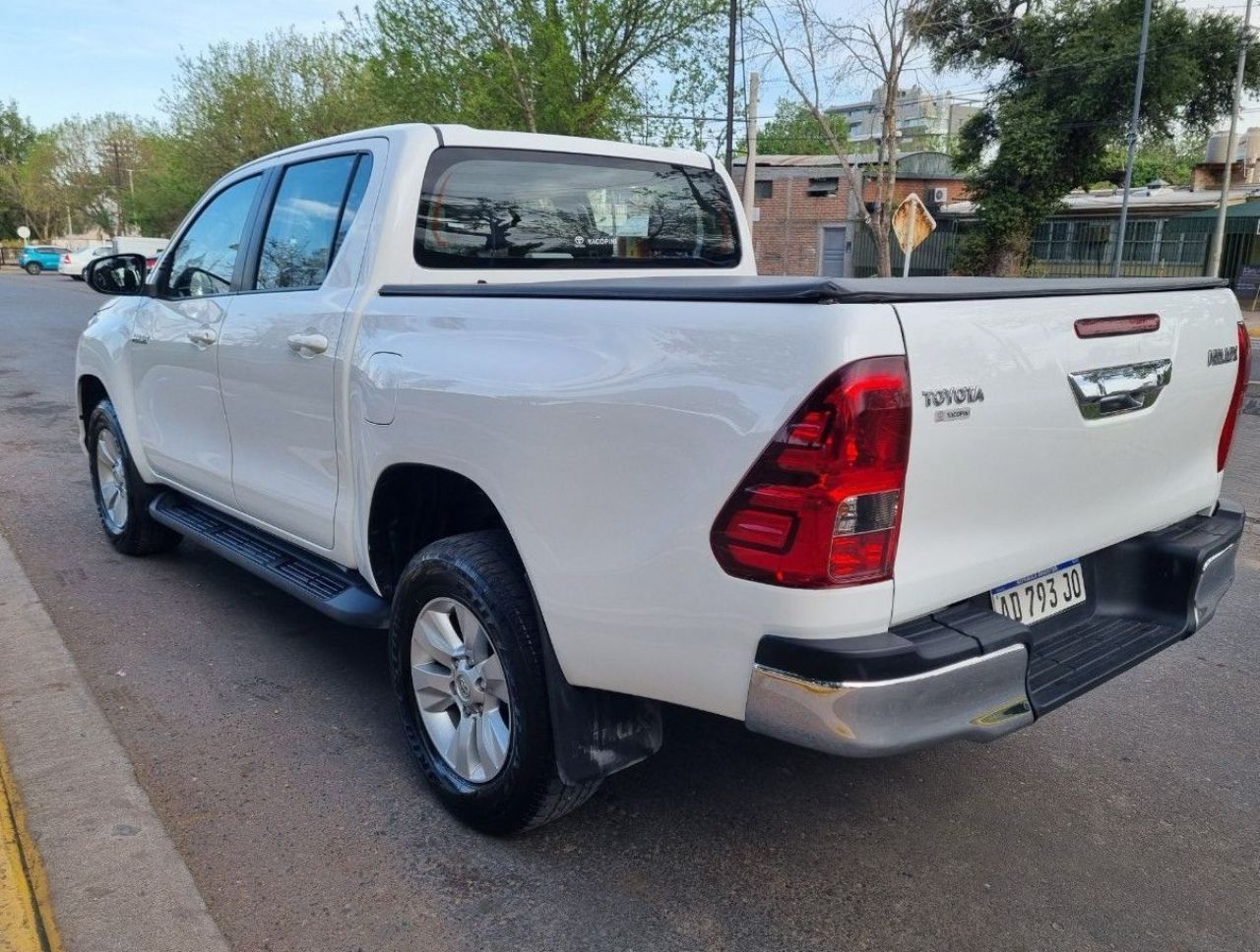 Toyota Hilux Usada en Mendoza, deRuedas