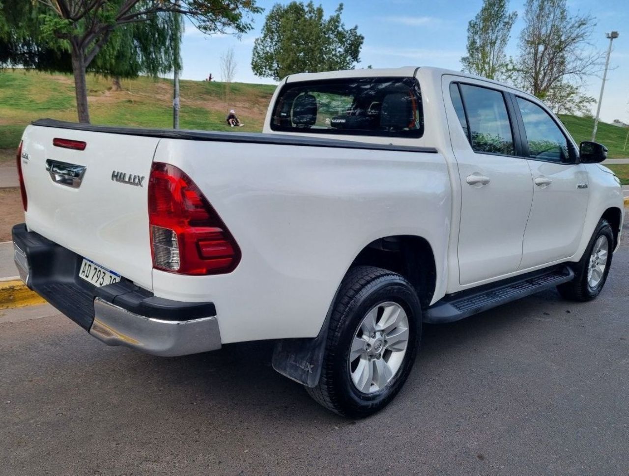 Toyota Hilux Usada en Mendoza, deRuedas