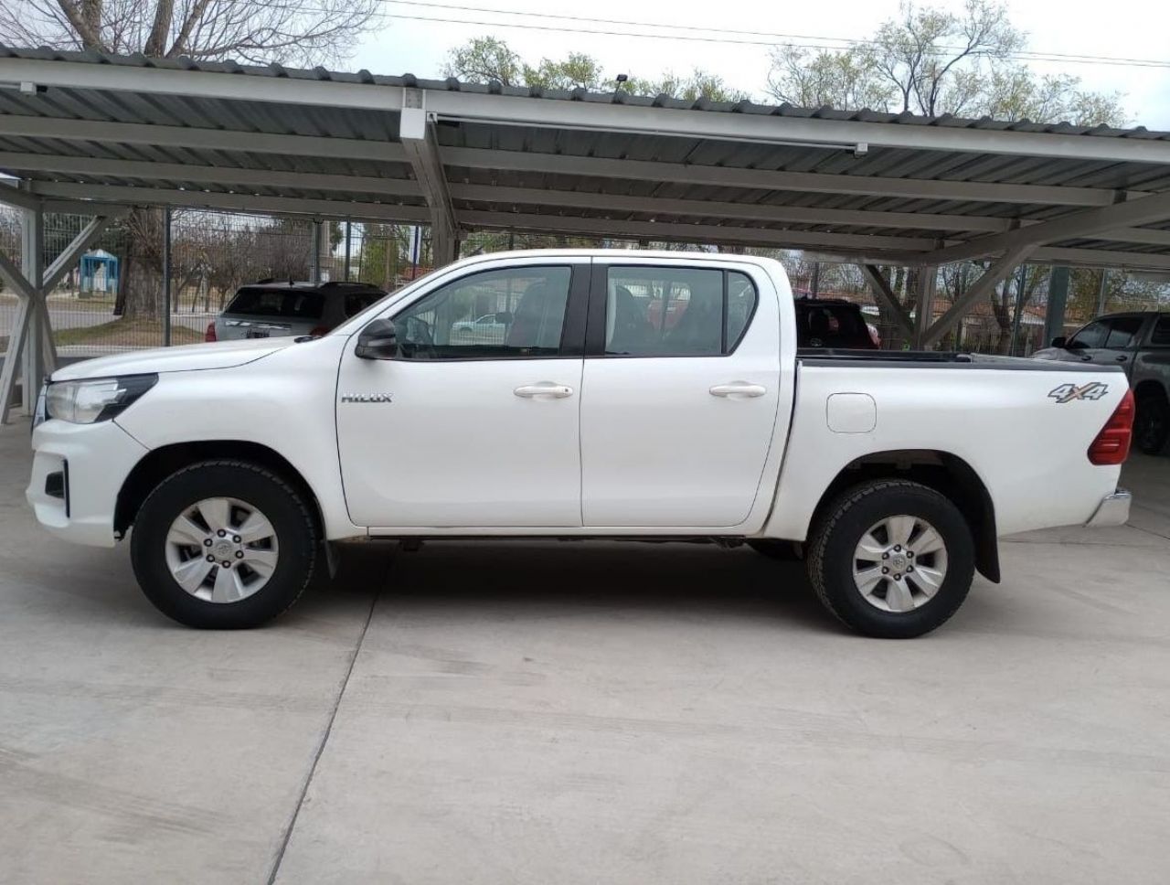 Toyota Hilux Usada en San Luis, deRuedas