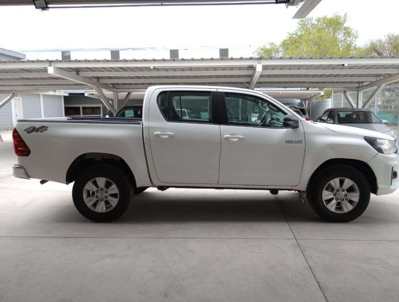 Toyota Hilux Usada en San Luis, deRuedas