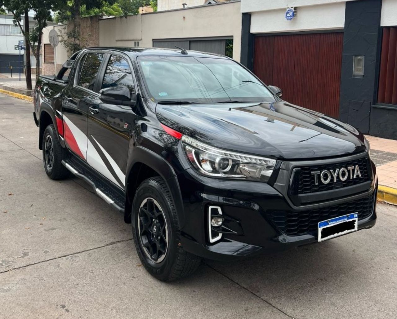 Toyota Hilux Usada en Mendoza, deRuedas
