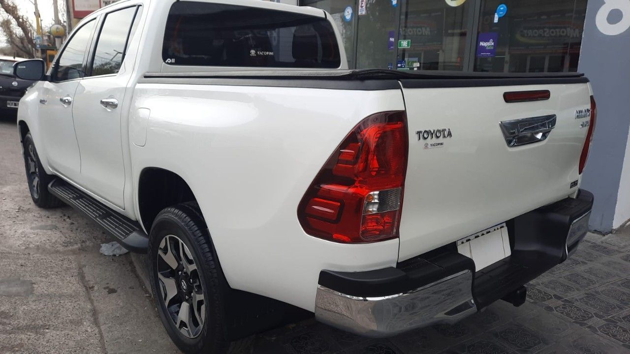 Toyota Hilux Usada Financiado en Mendoza, deRuedas