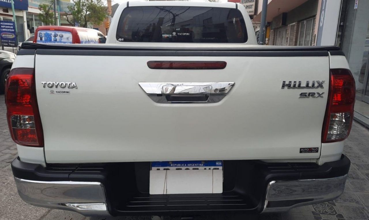 Toyota Hilux Usada Financiado en Mendoza, deRuedas