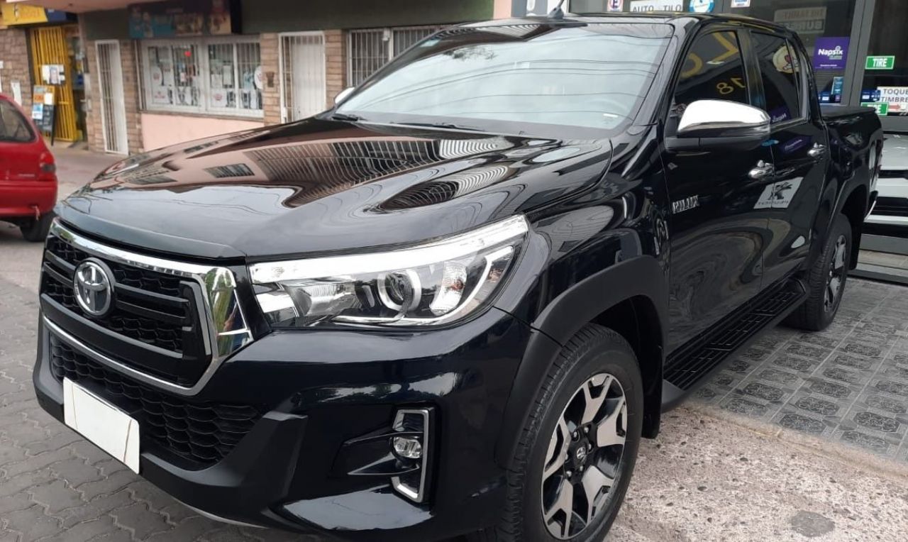 Toyota Hilux Usada Financiado en Mendoza, deRuedas