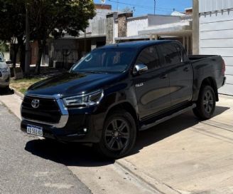 Toyota Hilux Usada en Córdoba Financiado