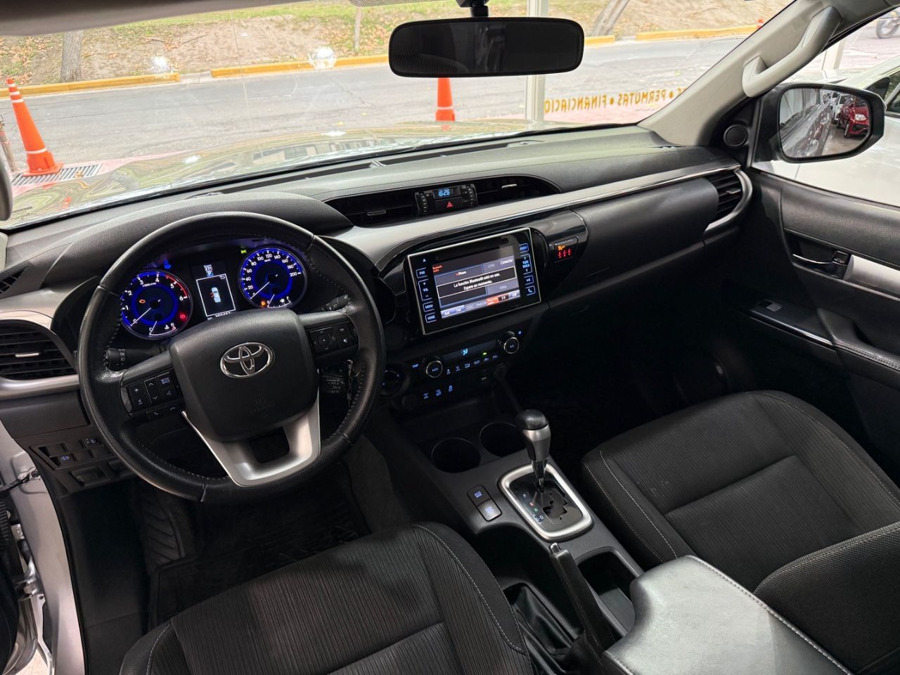 Toyota Hilux Usada Financiado en Mendoza, deRuedas