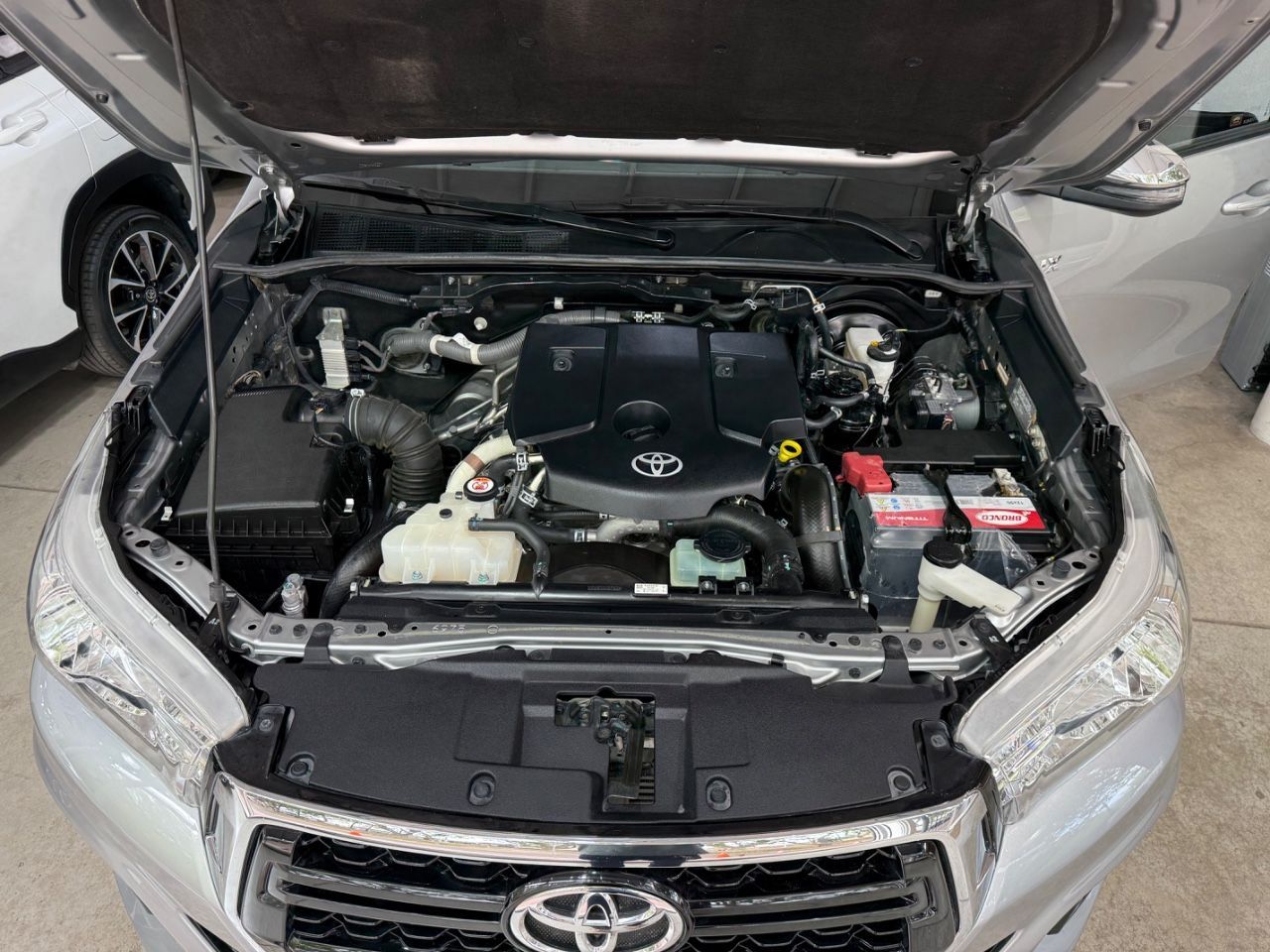 Toyota Hilux Usada Financiado en Mendoza, deRuedas