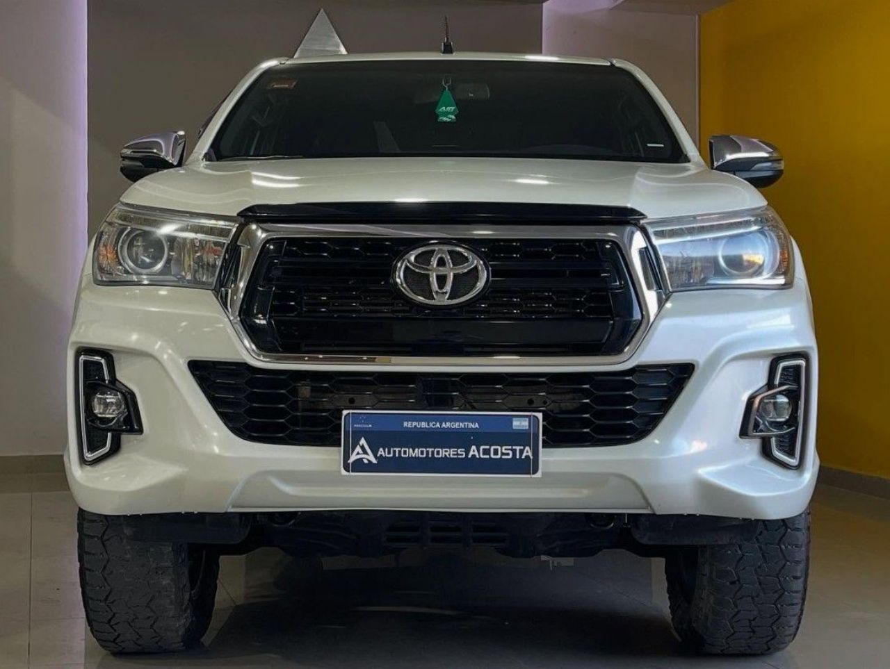 Toyota Hilux Usada Financiado en San Juan, deRuedas