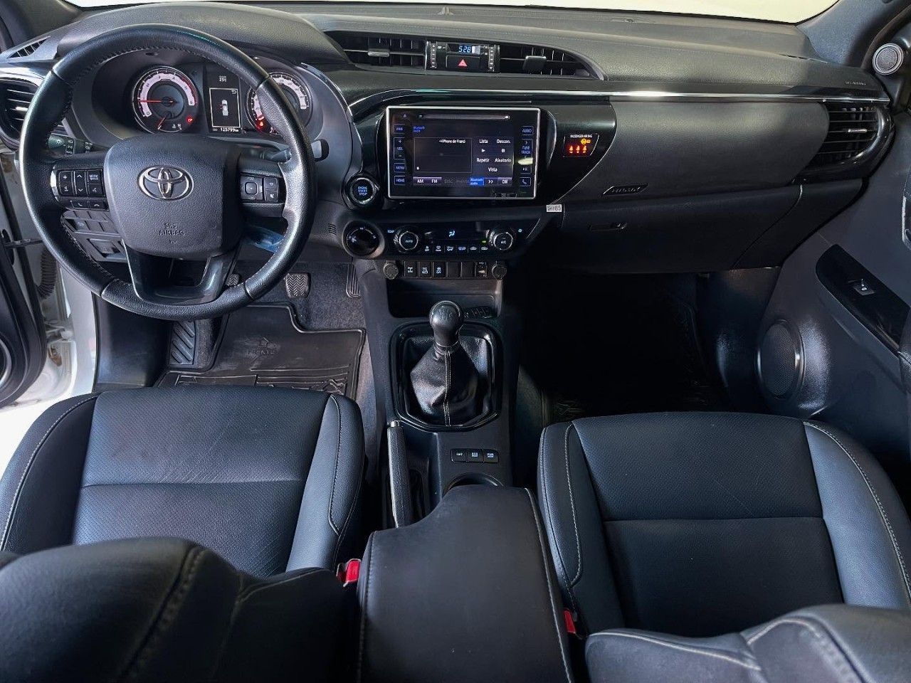 Toyota Hilux Usada Financiado en San Juan, deRuedas