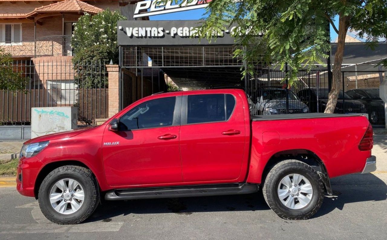 Toyota Hilux Usada Financiado en San Juan, deRuedas