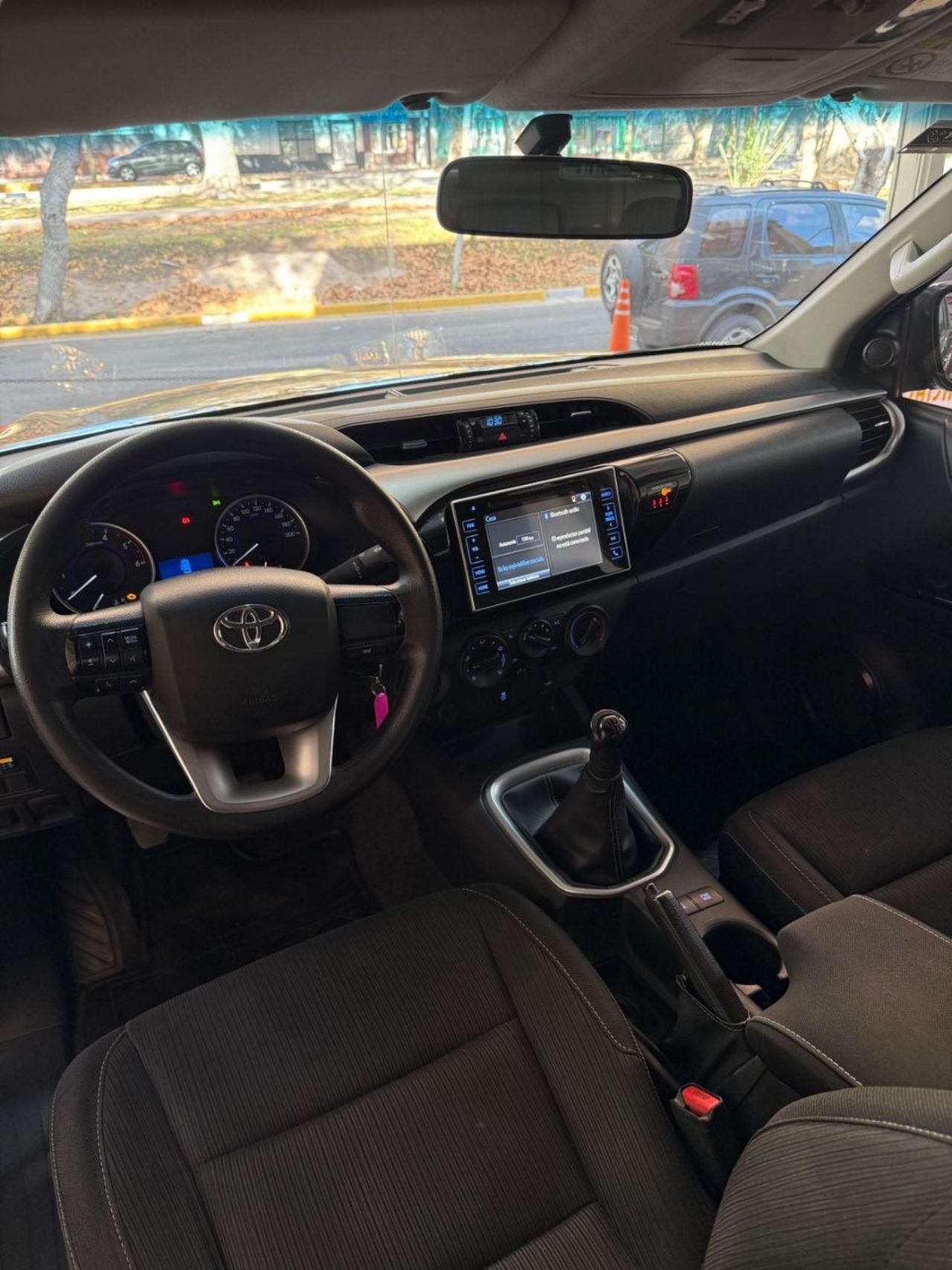 Toyota Hilux Usada Financiado en Mendoza, deRuedas