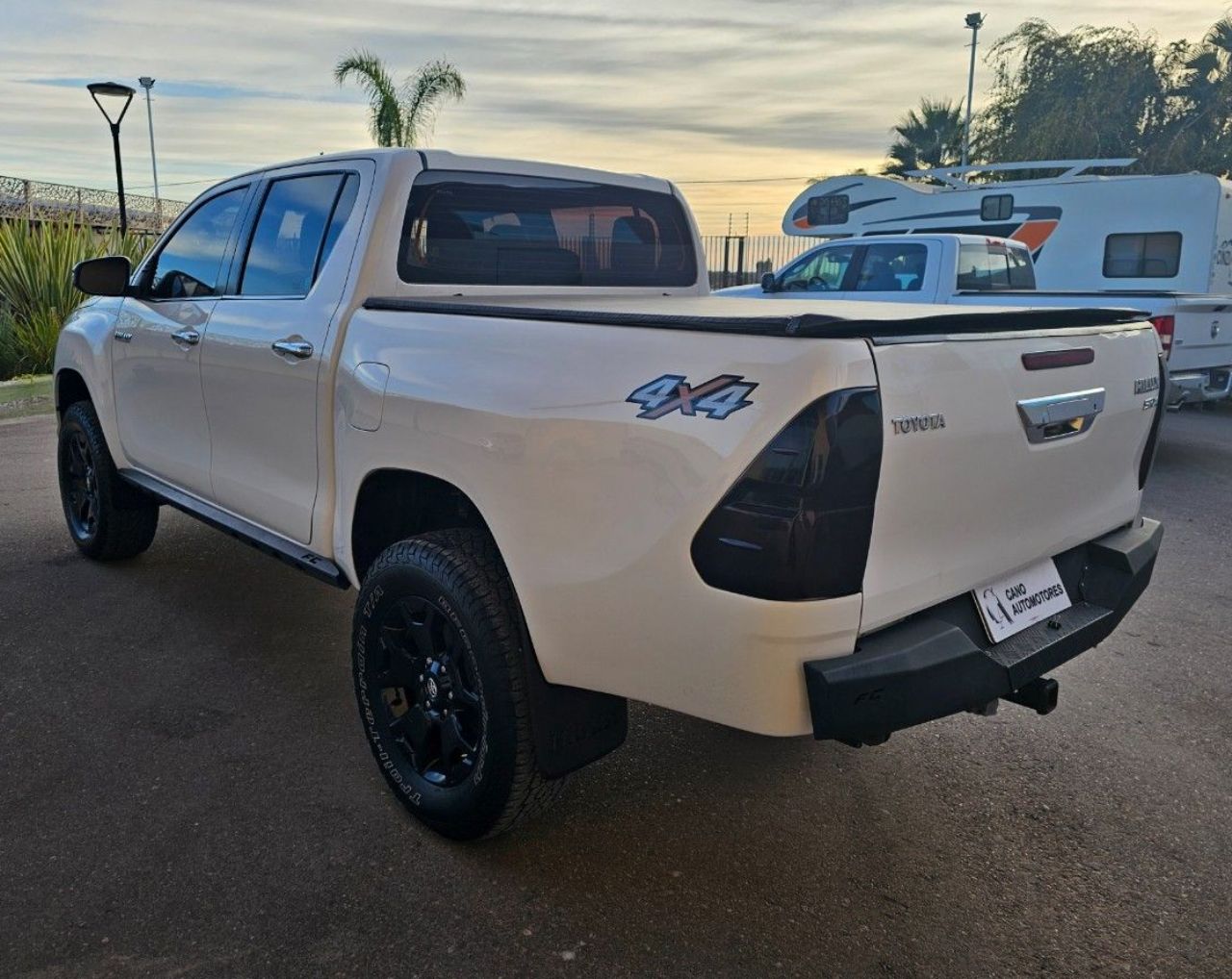 Toyota Hilux Usada Financiado en Mendoza, deRuedas