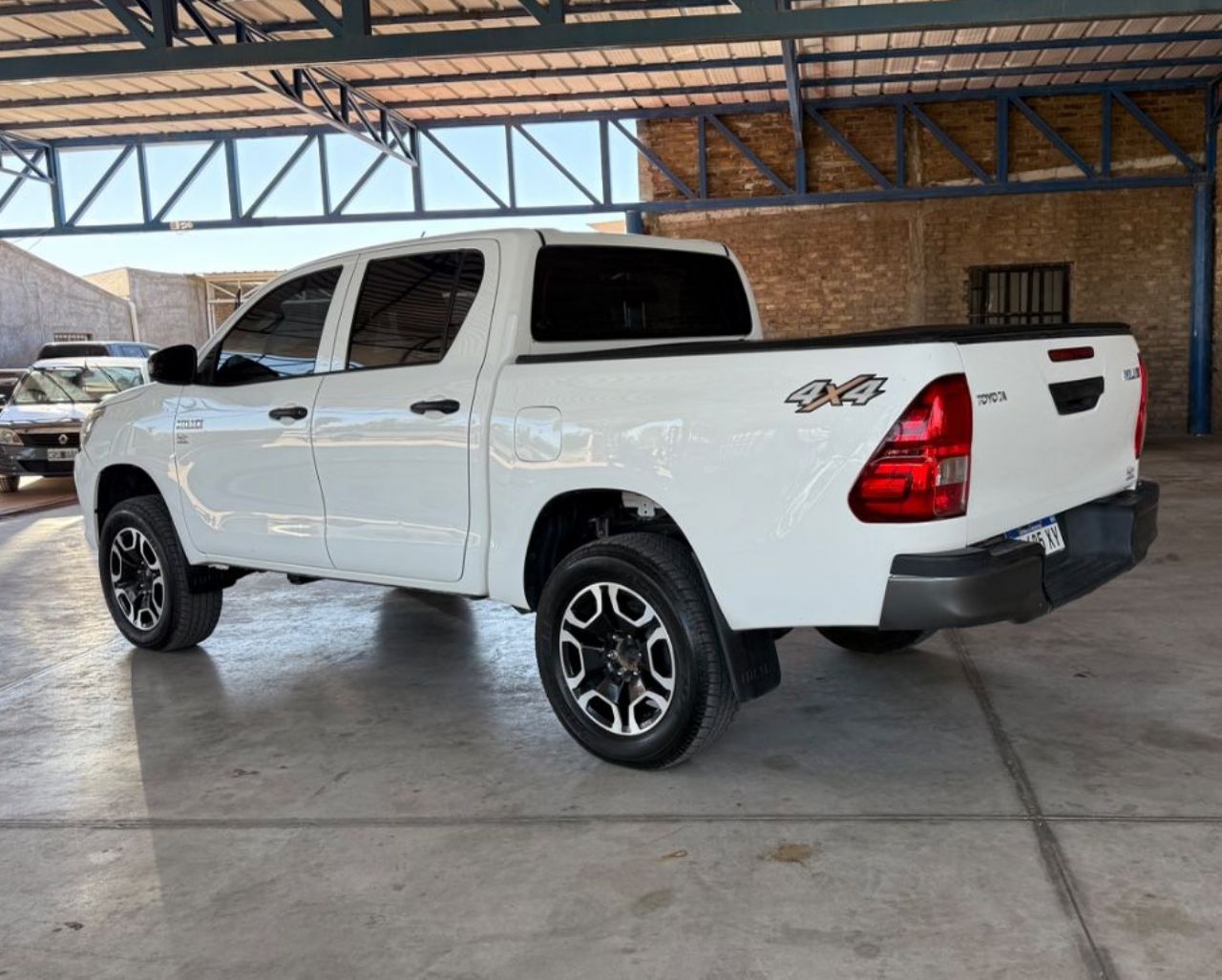 Toyota Hilux Usada Financiado en Mendoza, deRuedas