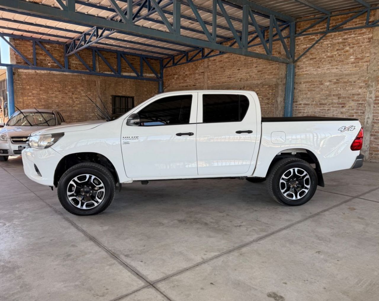Toyota Hilux Usada Financiado en Mendoza, deRuedas