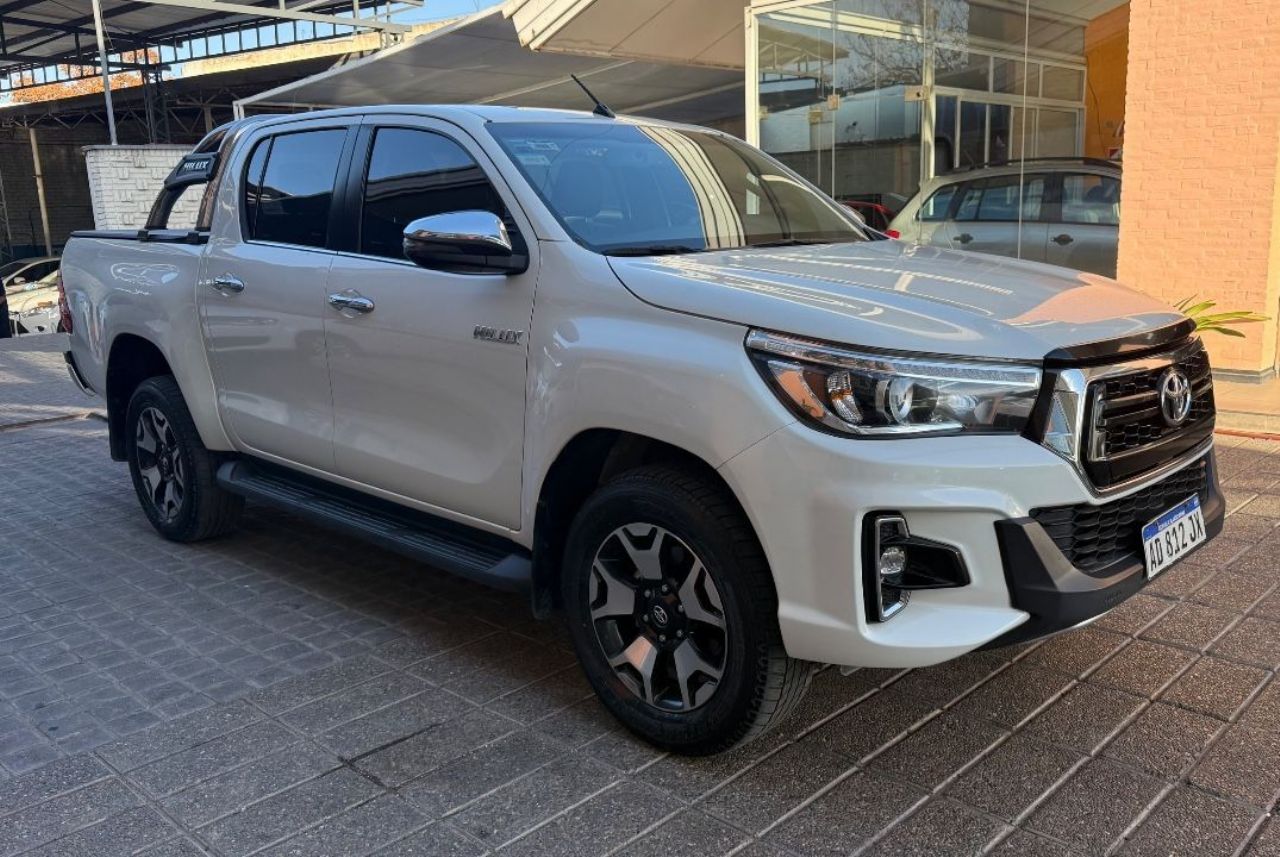 Toyota Hilux Usada Financiado en Mendoza, deRuedas
