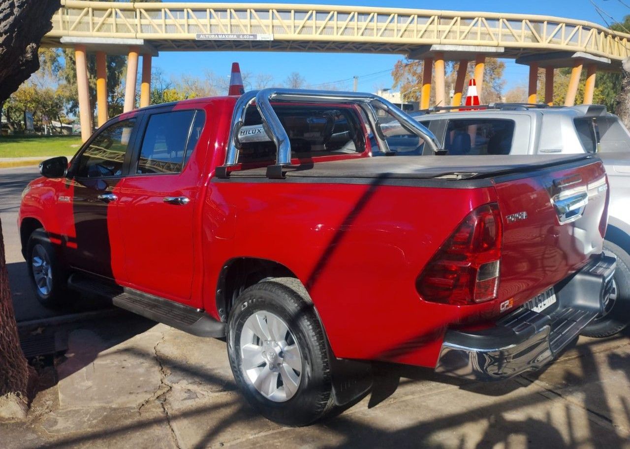 Toyota Hilux Usada en Mendoza, deRuedas