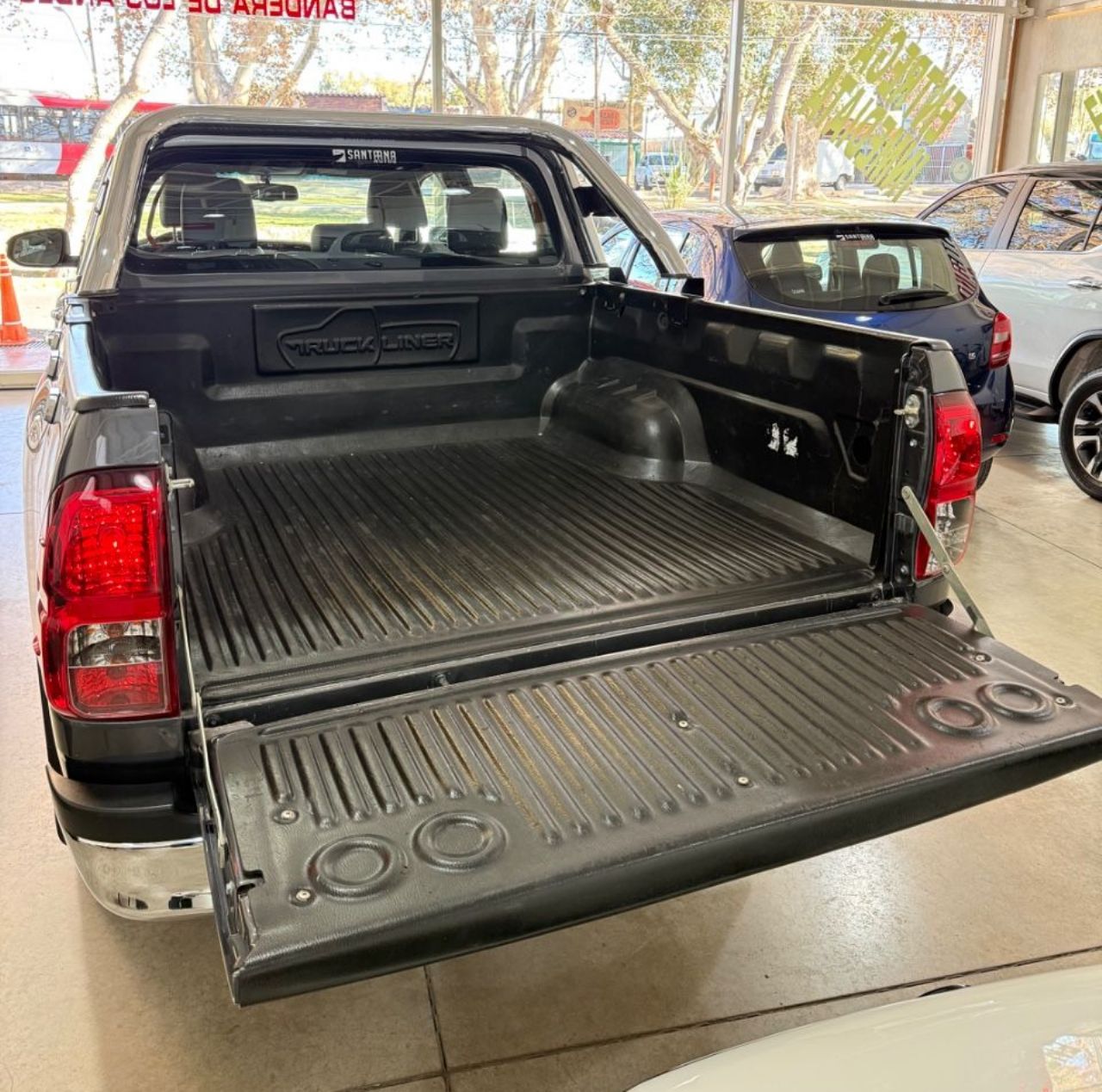 Toyota Hilux Usada Financiado en Mendoza, deRuedas