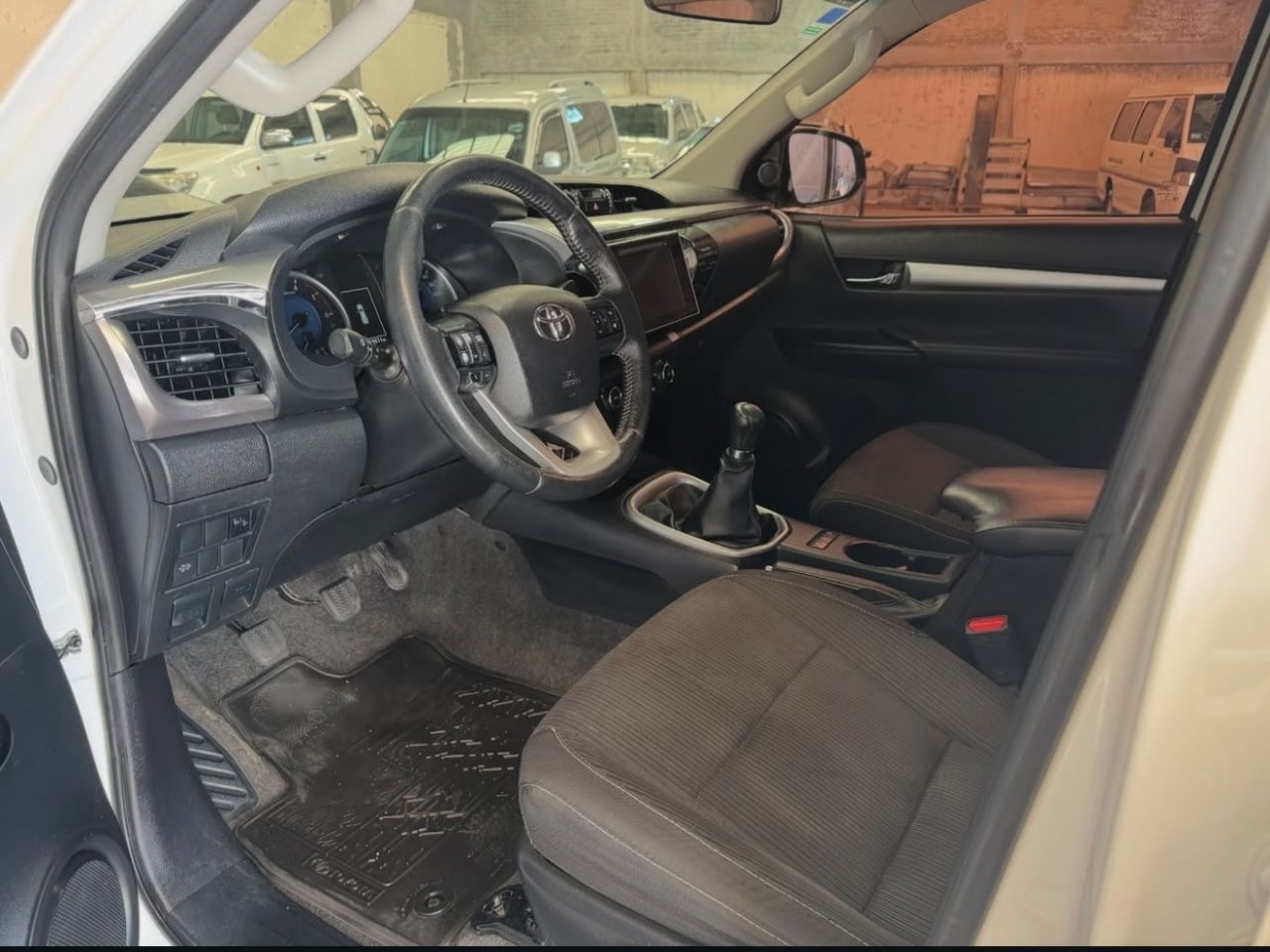 Toyota Hilux Usada en Mendoza, deRuedas
