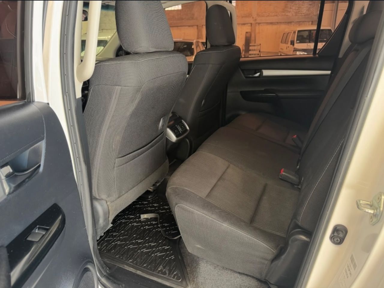 Toyota Hilux Usada en Mendoza, deRuedas