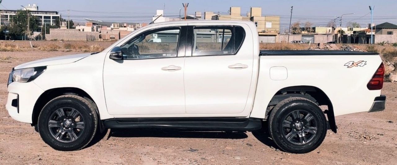 Toyota Hilux Usada en Mendoza, deRuedas