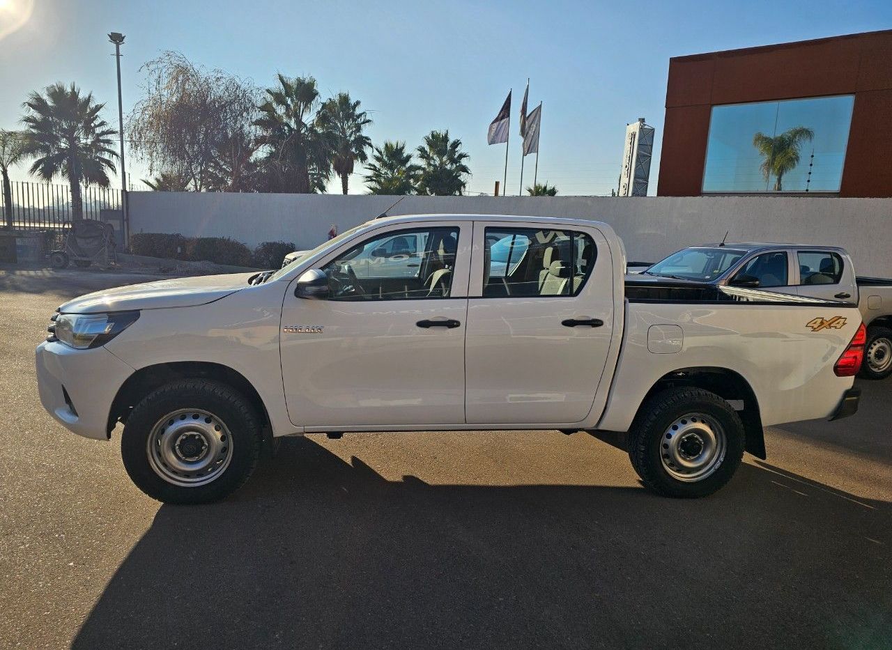 Toyota Hilux Usada Financiado en Mendoza, deRuedas