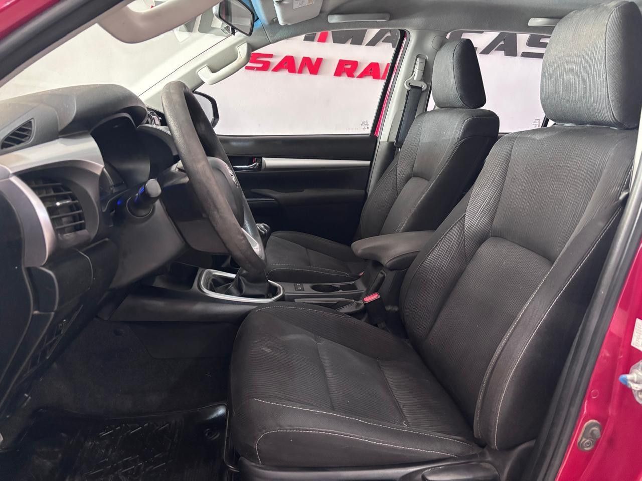 Toyota Hilux Usada Financiado en Mendoza, deRuedas