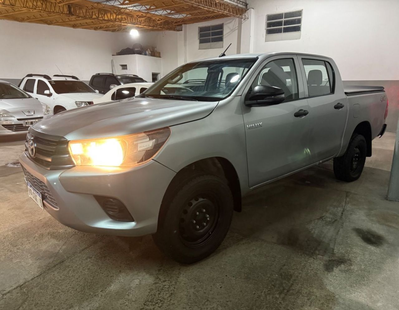 Toyota Hilux Usada Financiado en Mendoza, deRuedas