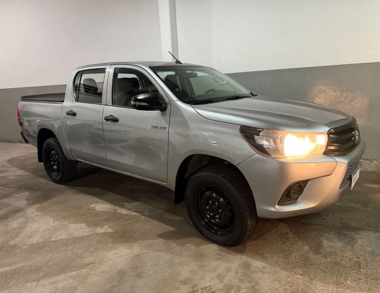 Toyota Hilux Usada Financiado en Mendoza, deRuedas