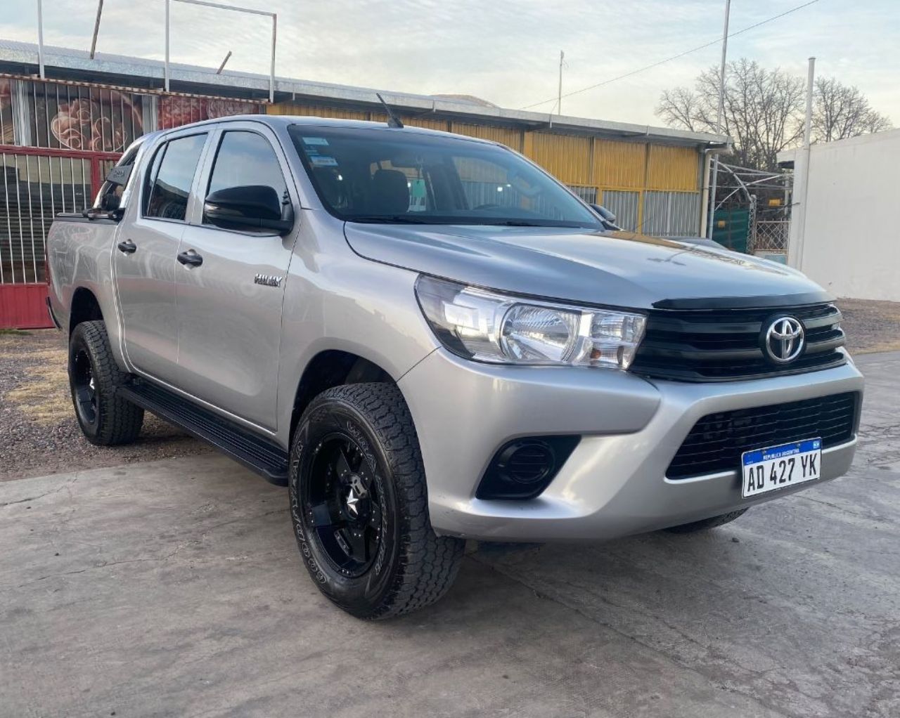 Toyota Hilux Usada Financiado en Mendoza, deRuedas