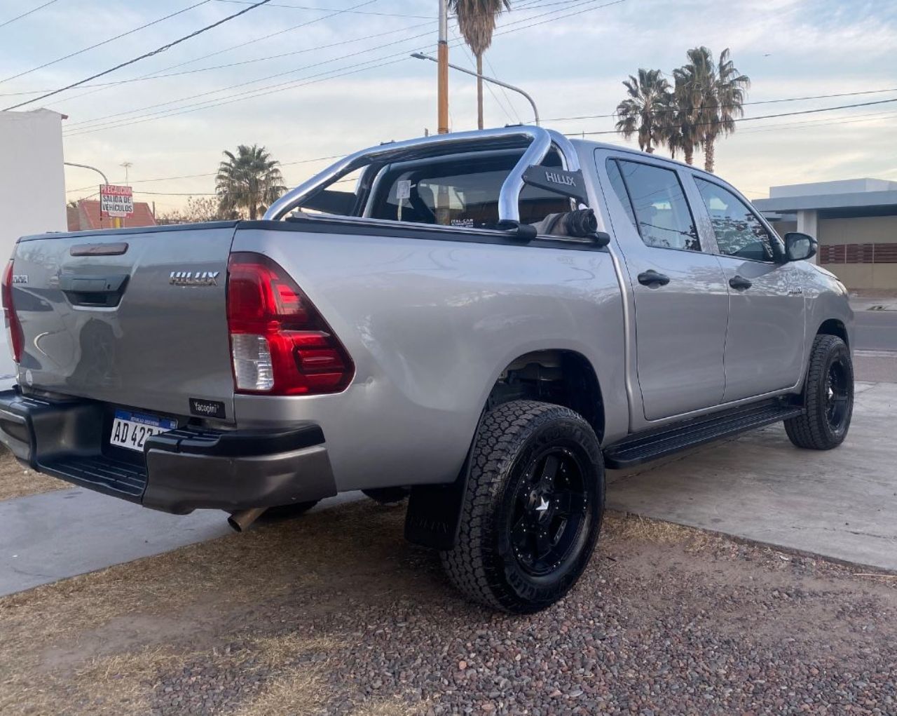 Toyota Hilux Usada Financiado en Mendoza, deRuedas