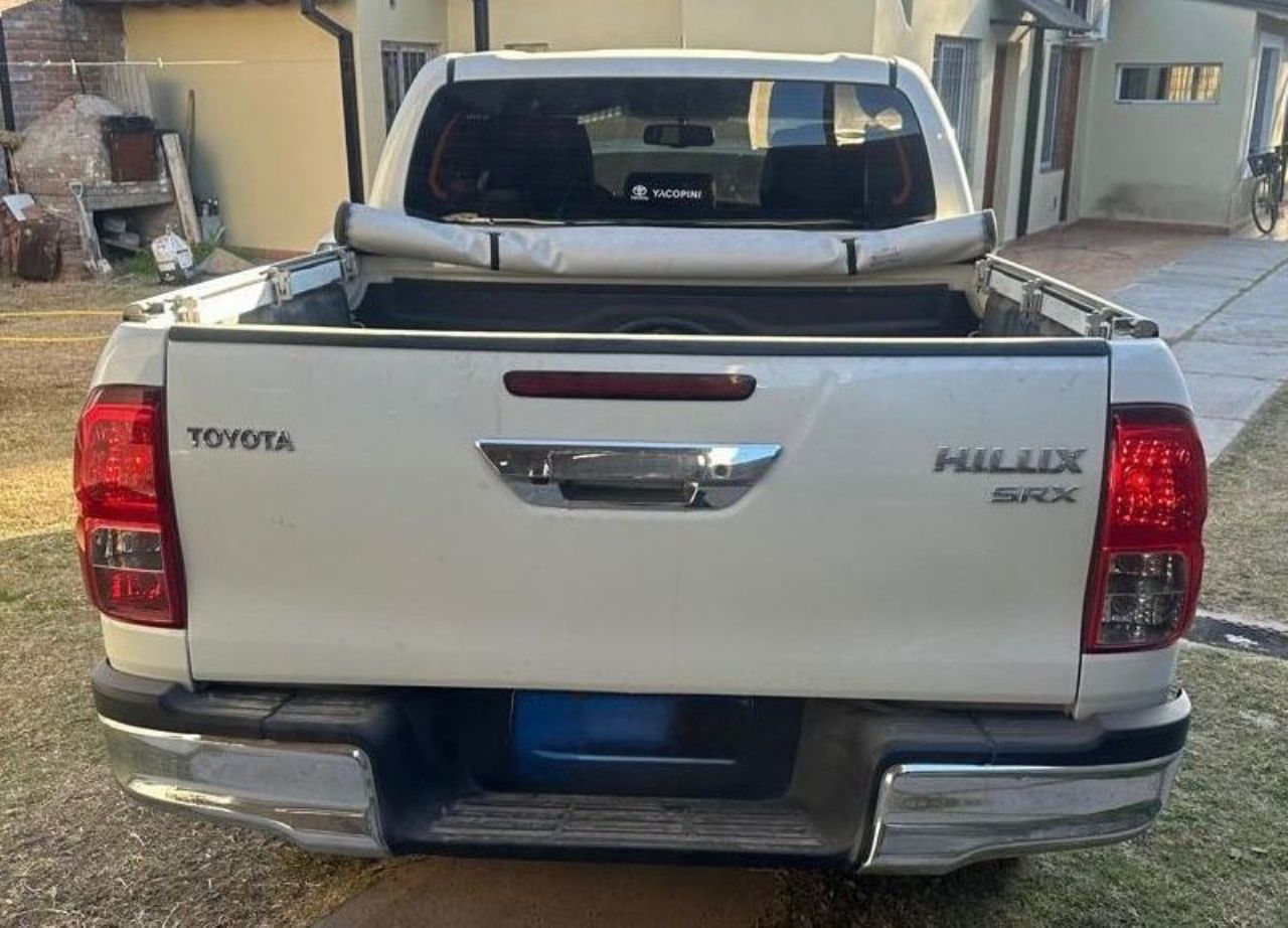 Toyota Hilux Usada en Mendoza, deRuedas
