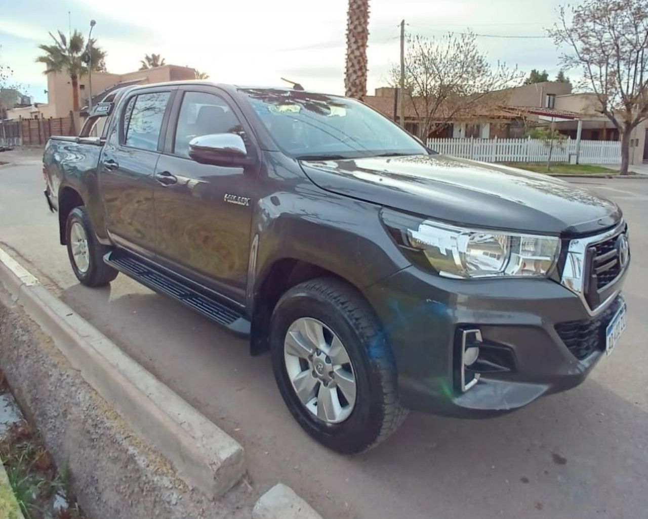 Toyota Hilux Usada Financiado en Mendoza, deRuedas