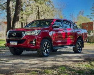 Toyota Hilux Usada en Córdoba Financiado