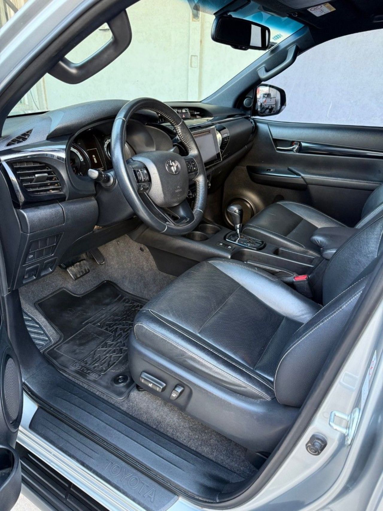 Toyota Hilux Usada Financiado en Mendoza, deRuedas