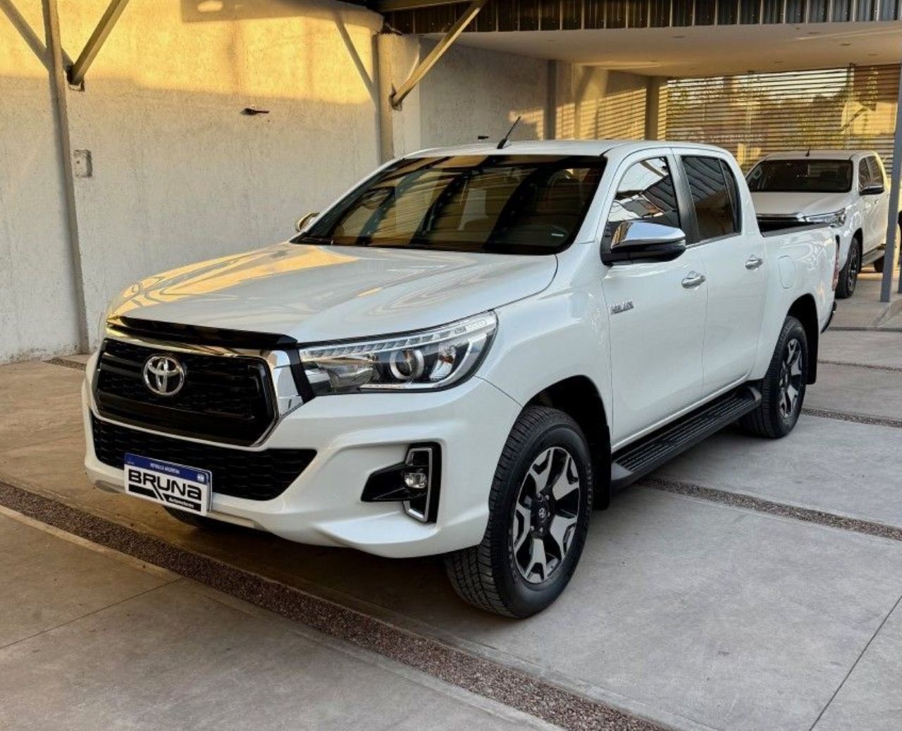 Toyota Hilux Usada Financiado en Mendoza, deRuedas
