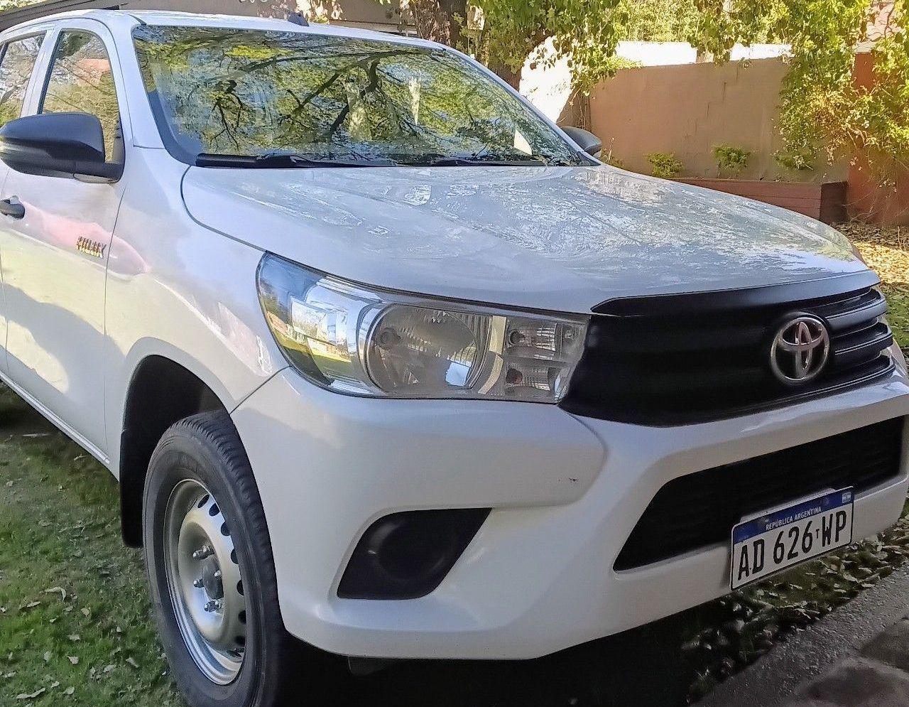 Toyota Hilux Usada en Córdoba, deRuedas