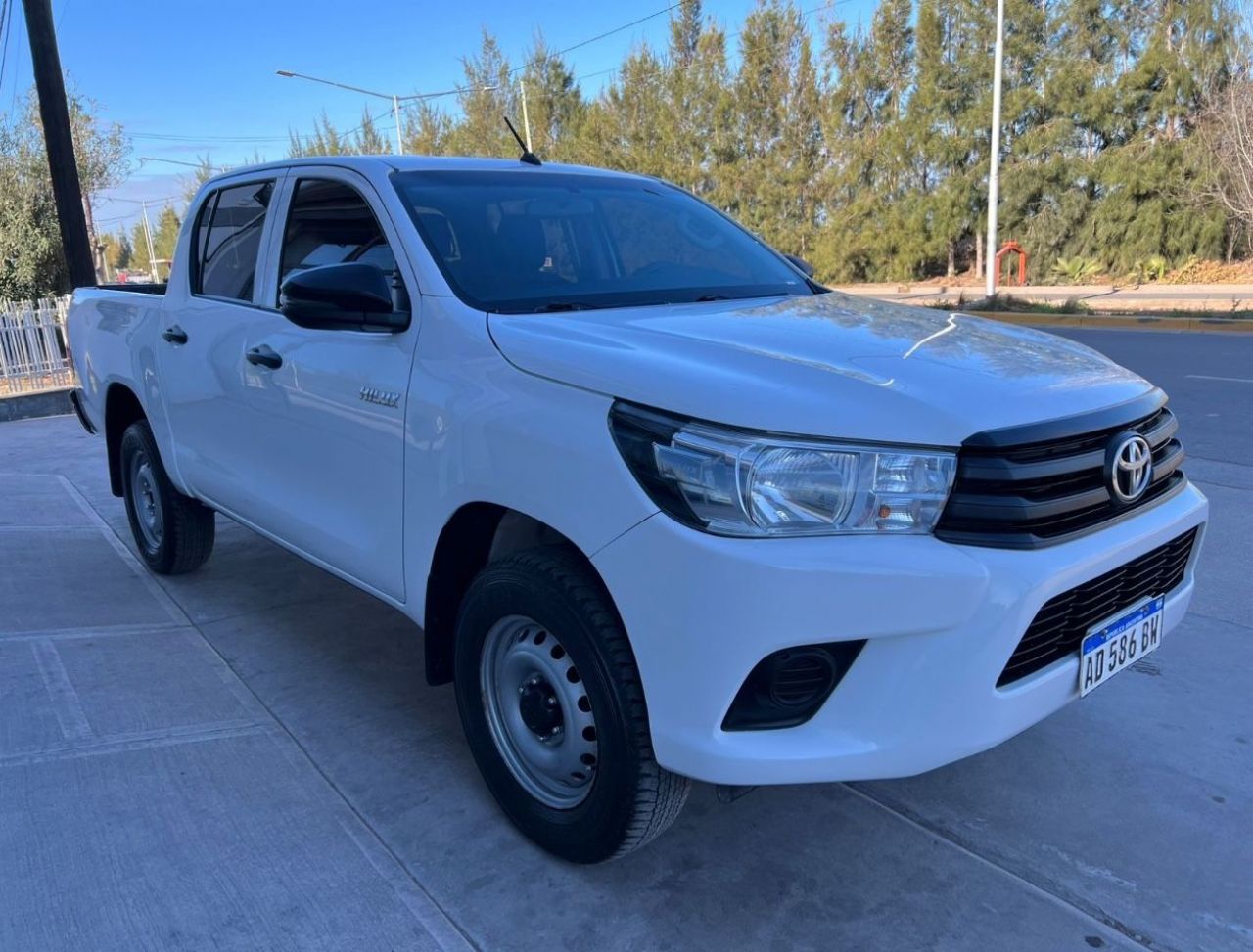 Toyota Hilux Usada en Mendoza, deRuedas