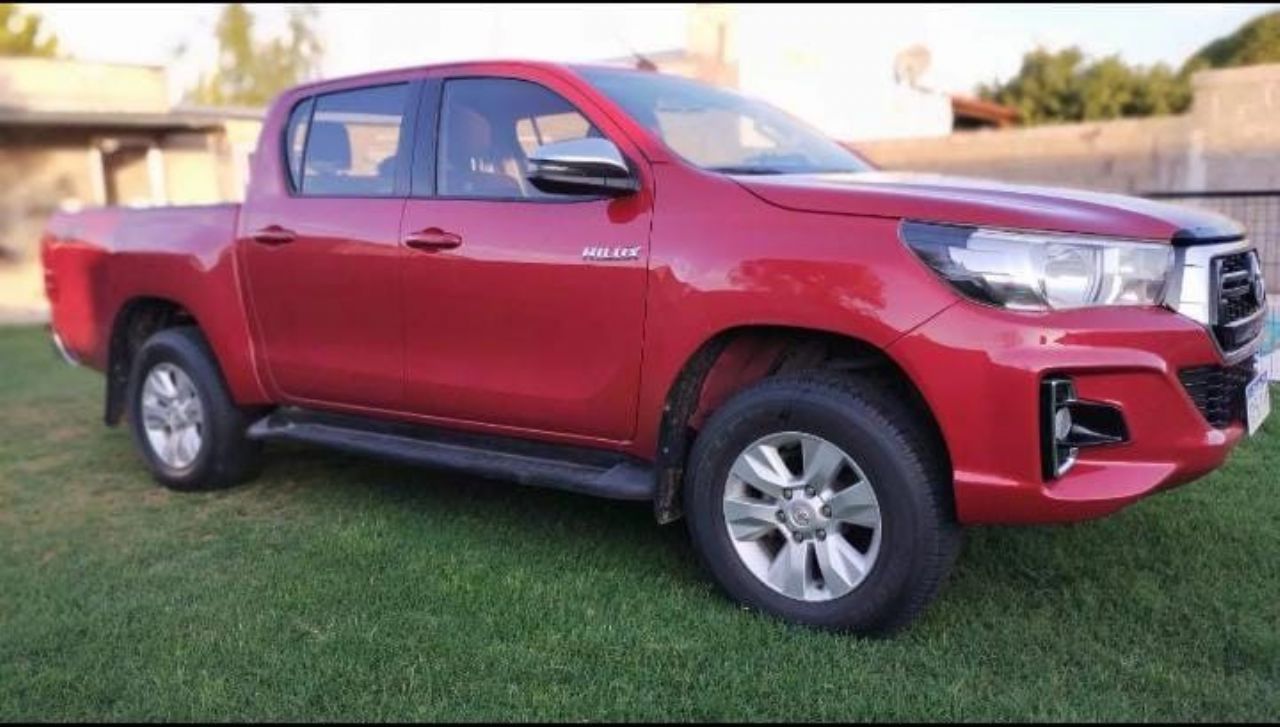 Toyota Hilux Usada Financiado en Córdoba, deRuedas