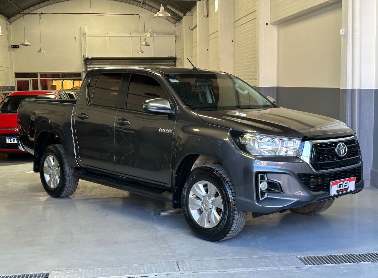 Toyota Hilux Usada Financiado en Mendoza, deRuedas