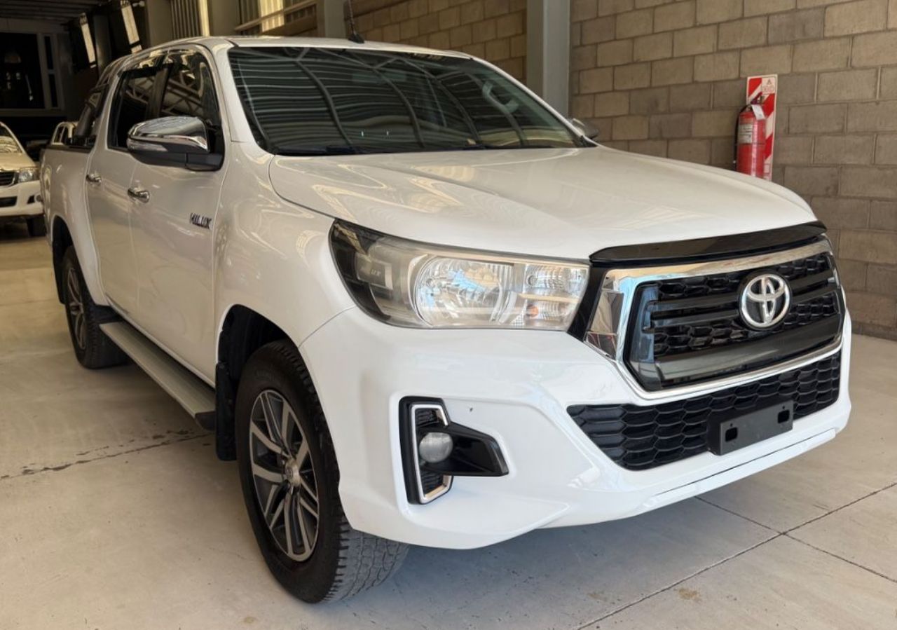 Toyota Hilux Usada Financiado en Mendoza, deRuedas