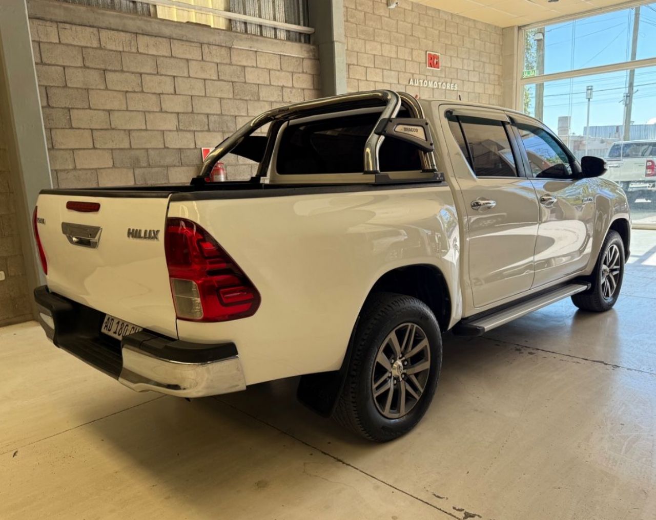 Toyota Hilux Usada Financiado en Mendoza, deRuedas
