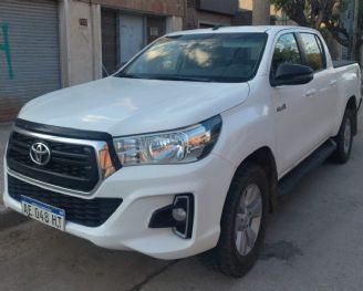 Toyota Hilux Usada en Córdoba Financiado