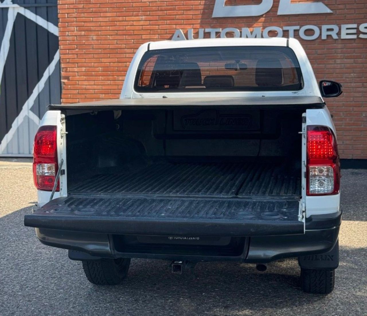 Toyota Hilux Usada Financiado en Córdoba, deRuedas