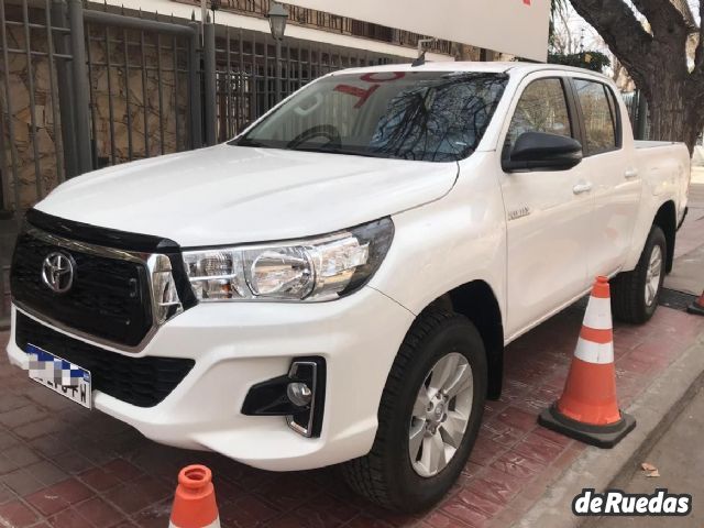 Toyota Hilux Usada en Mendoza, deRuedas