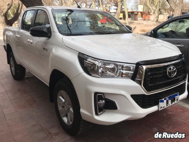 Toyota Hilux Usada en Mendoza, deRuedas