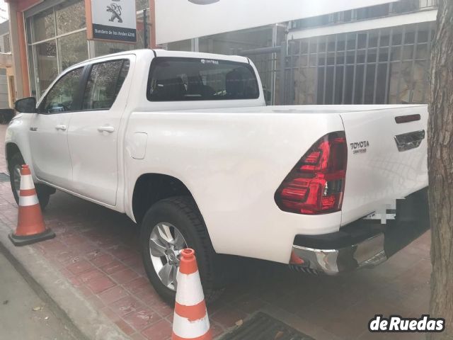 Toyota Hilux Usada en Mendoza, deRuedas